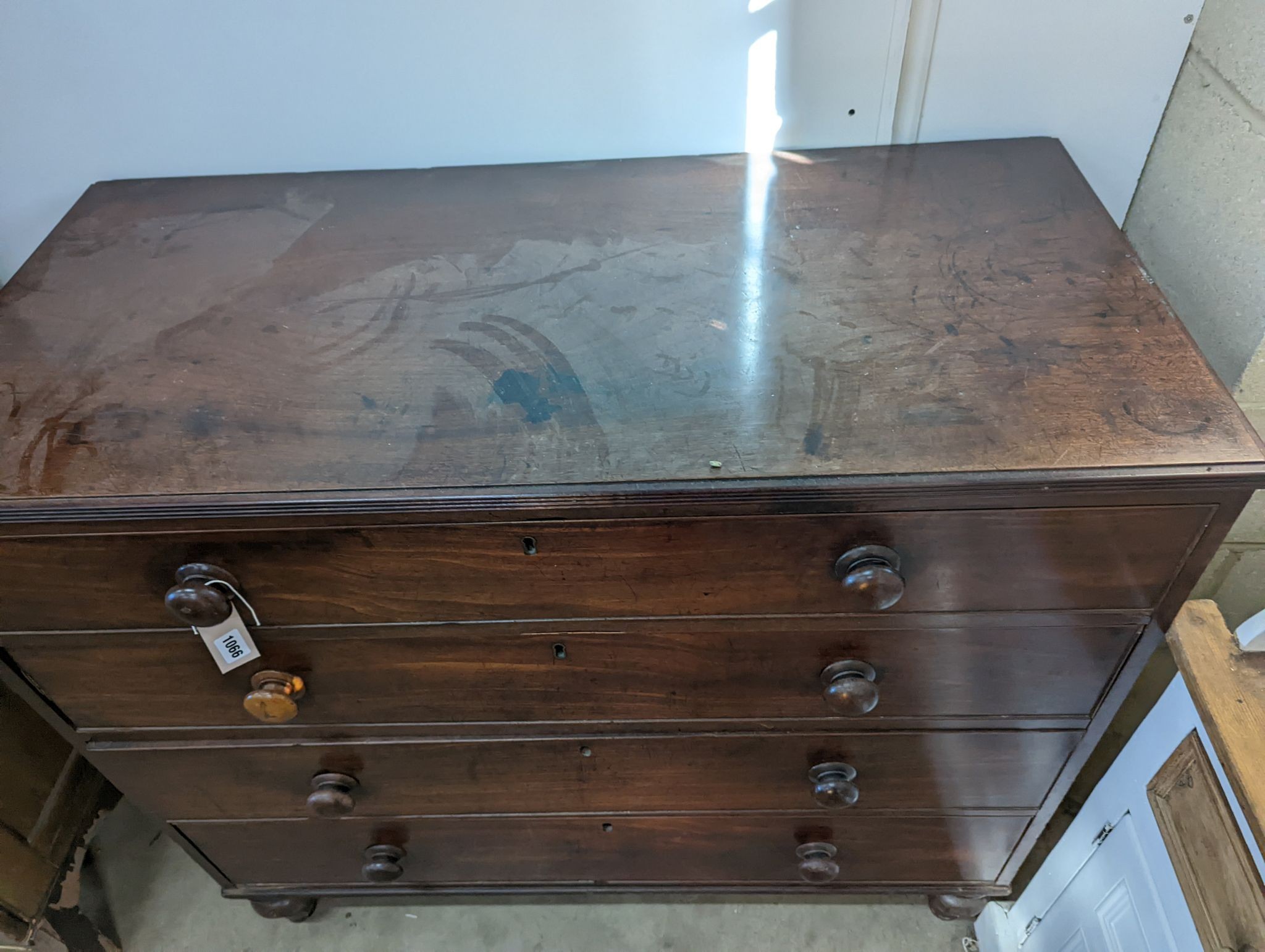 A George IV mahogany chest, width 116cm, depth 54cm, height 106cm